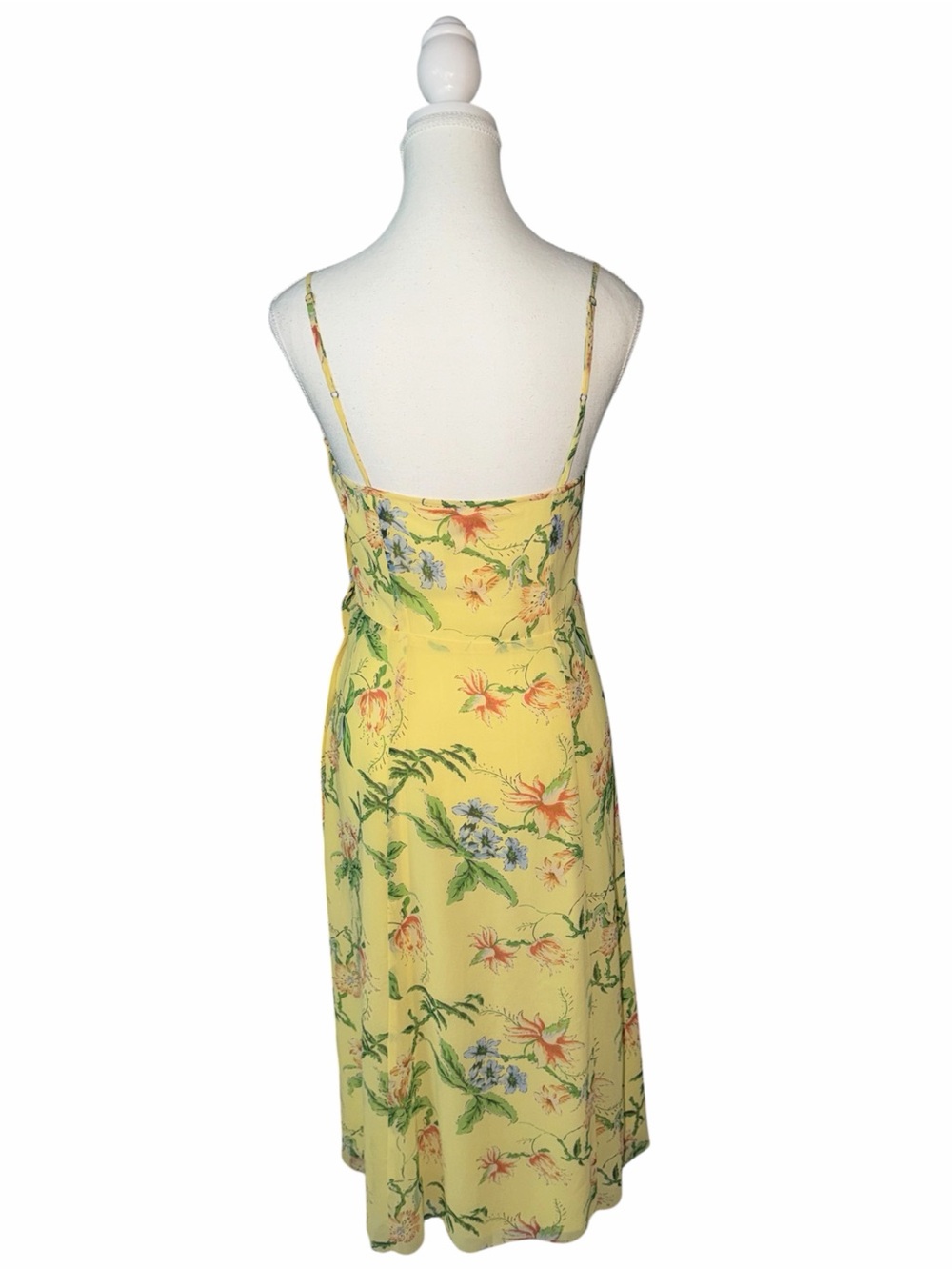 Aritiza Wilfred - Floral Destination Slip Square Neck Spaghetti Strap Midi Dress - Picture 3 of 9